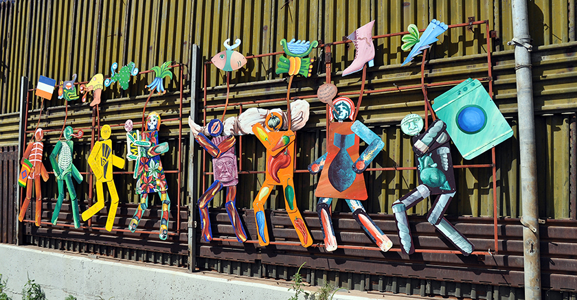 Paseo de Humanidad mural