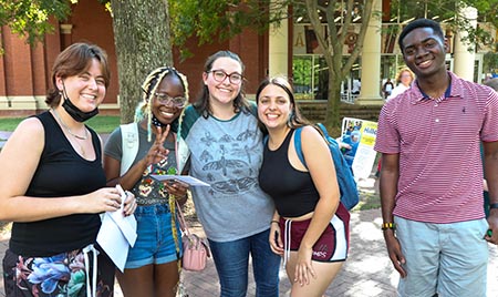 Students at Clubs & Org fair